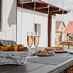 Gouldvilla Vendeghaz 4* Villany