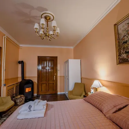 Gasthof Gouldvilla Vendeghaz 4*